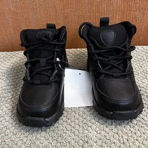 Nike Kids Manoa LTR Toddler  7C (PS) Black High Top Boots Model BQ5374 001